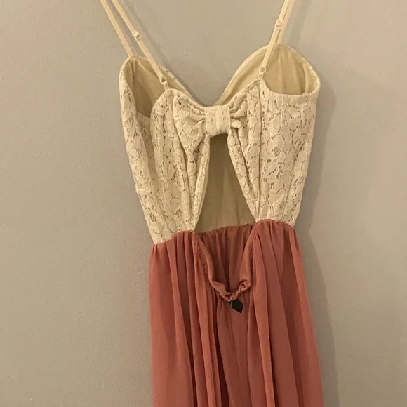 Windsor Pink and White Lace Maxi Dress - Picture 2 of 4